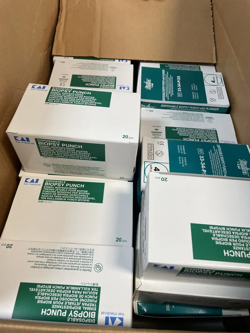 Disposable Biopsy Punch with Plunger - 20pc box