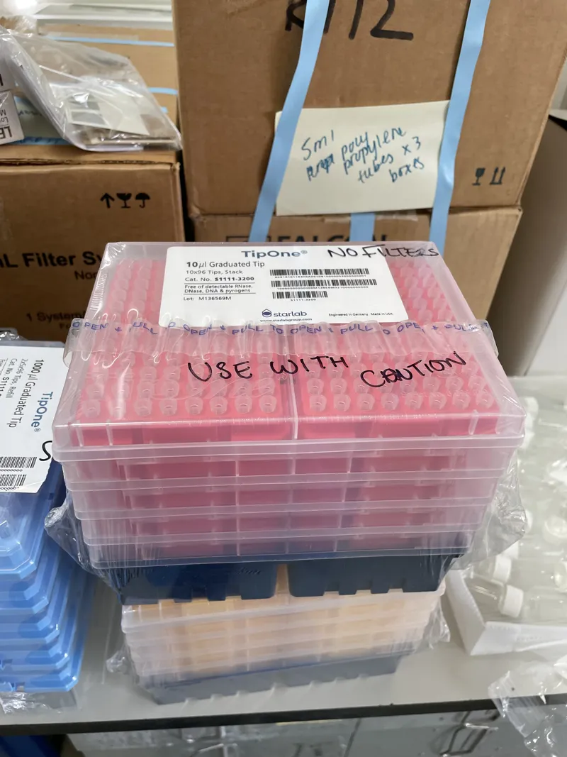 TipOne 10µl Graduated NO FILTER Pipette Tips - Sterile, 10x96 Stack (1x)
