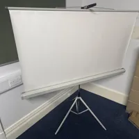 Tripod Projection Screen with Adjustable Stand