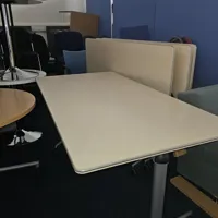 4 Folding tables