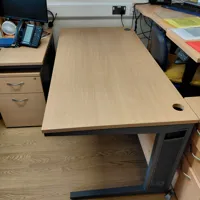 Light oak office desk with cable management, 1800mm
