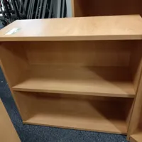 (5B) bookcase