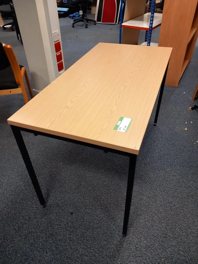 (3M) table120 x 60