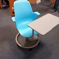 (3J) mobile chair with desk tablet