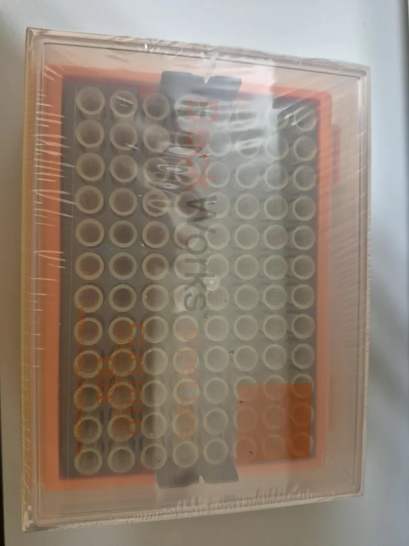Corning Incorporated Universal Fit pipette tips 200ul