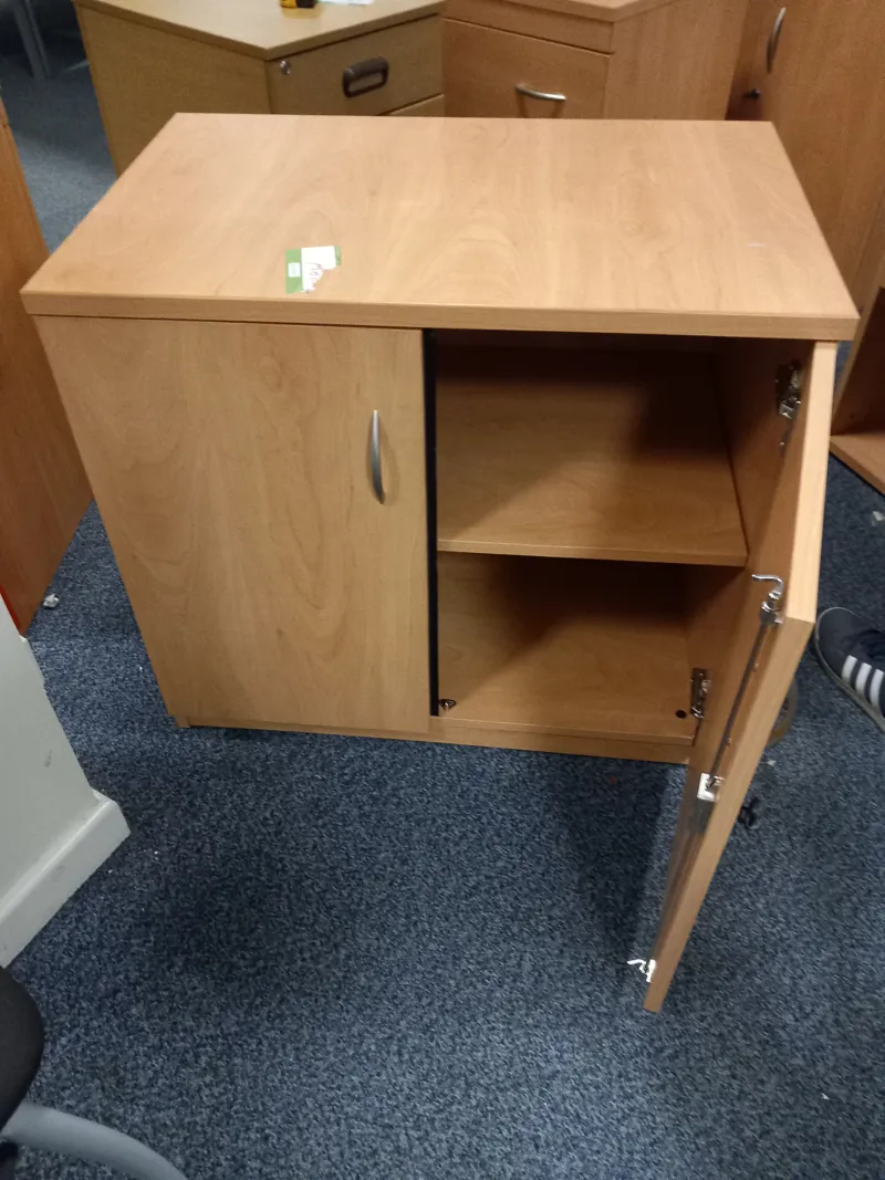 (5C) cupboard